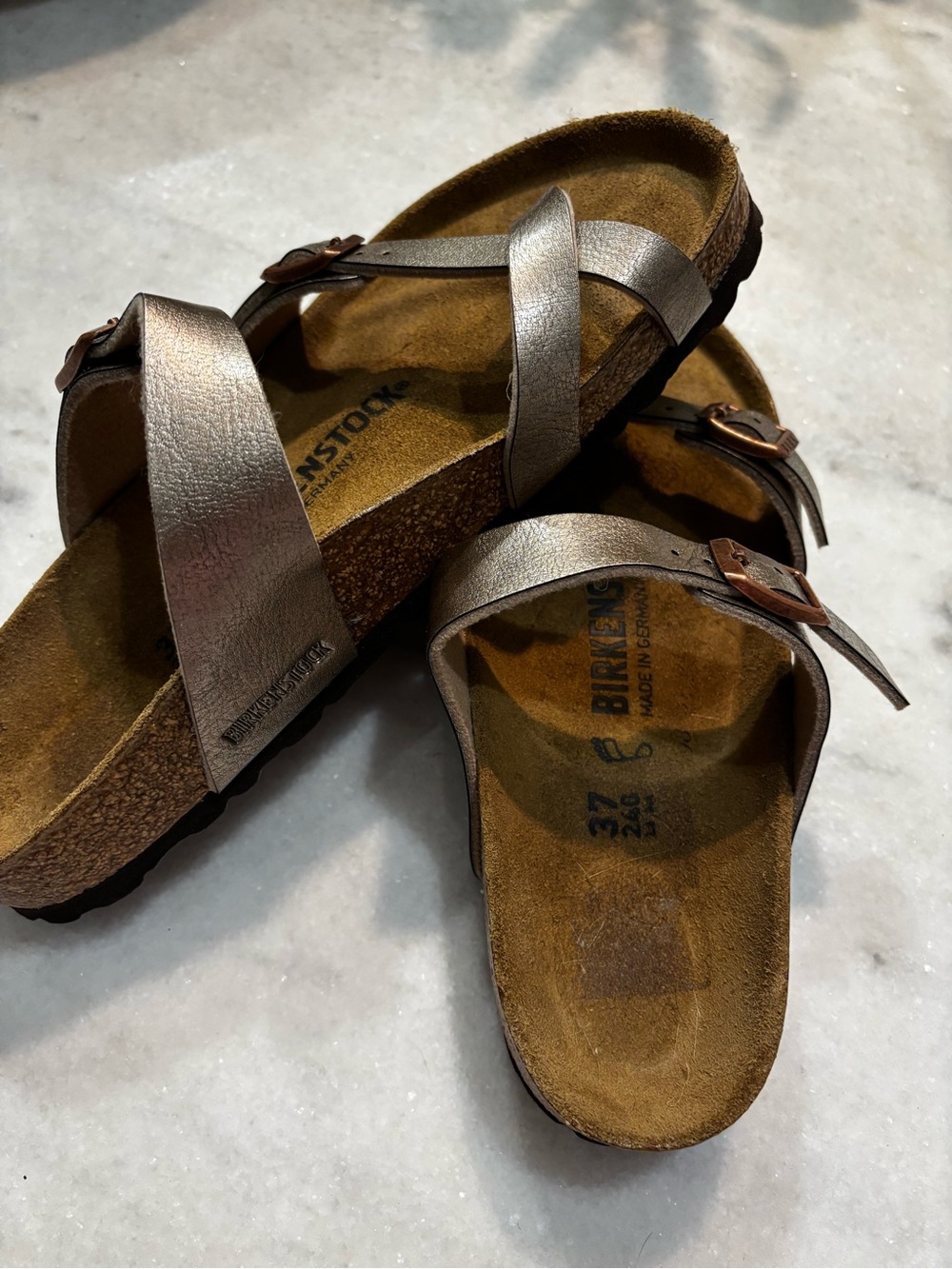 Birkenstock Metallic Bronze Crisscross Leather Sandals worn once. - Picture 4 of 4